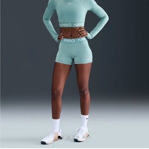 NWT Nike Pro 3” Shorts SZ Sm
